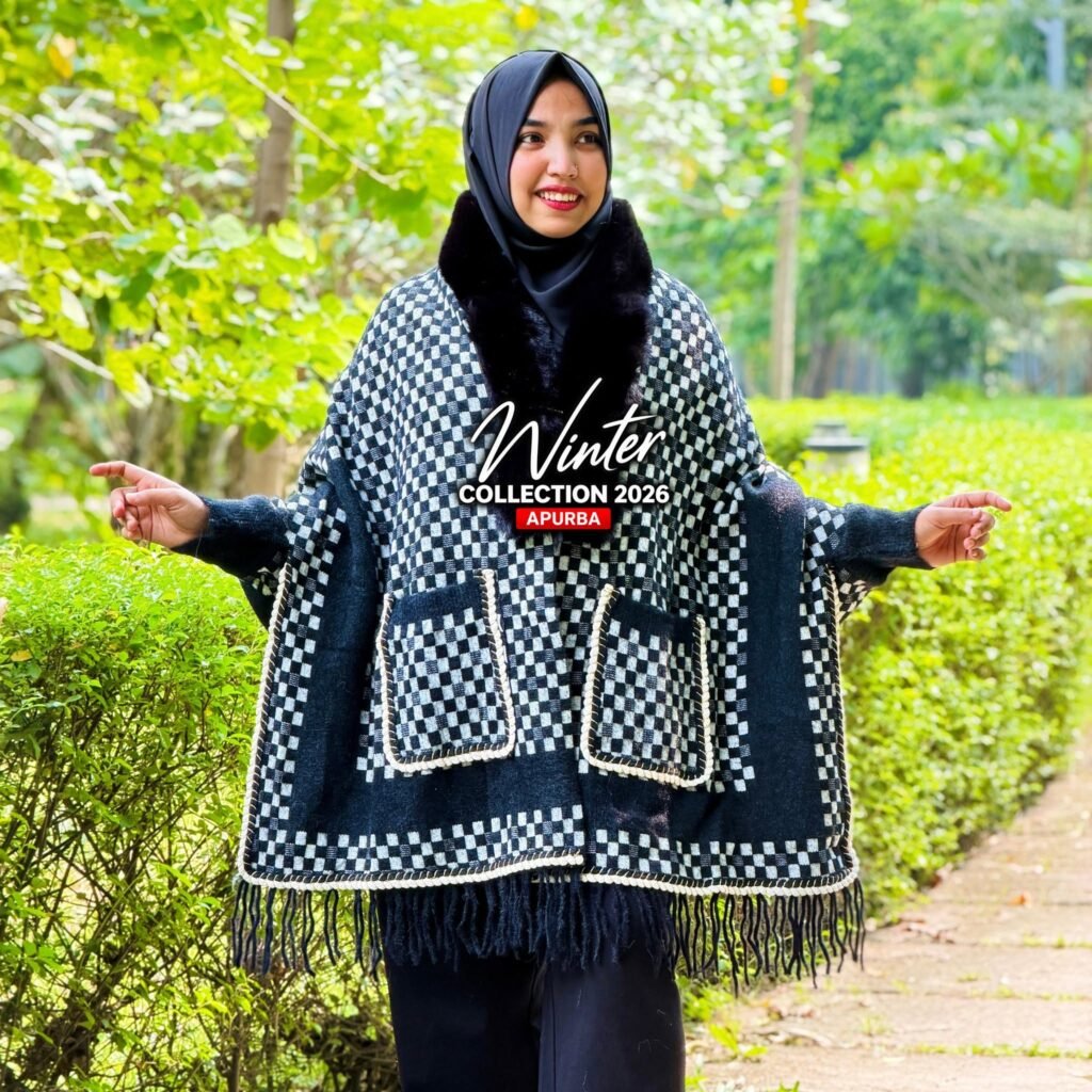 Classic Checkerboard Pocket Poncho – Black